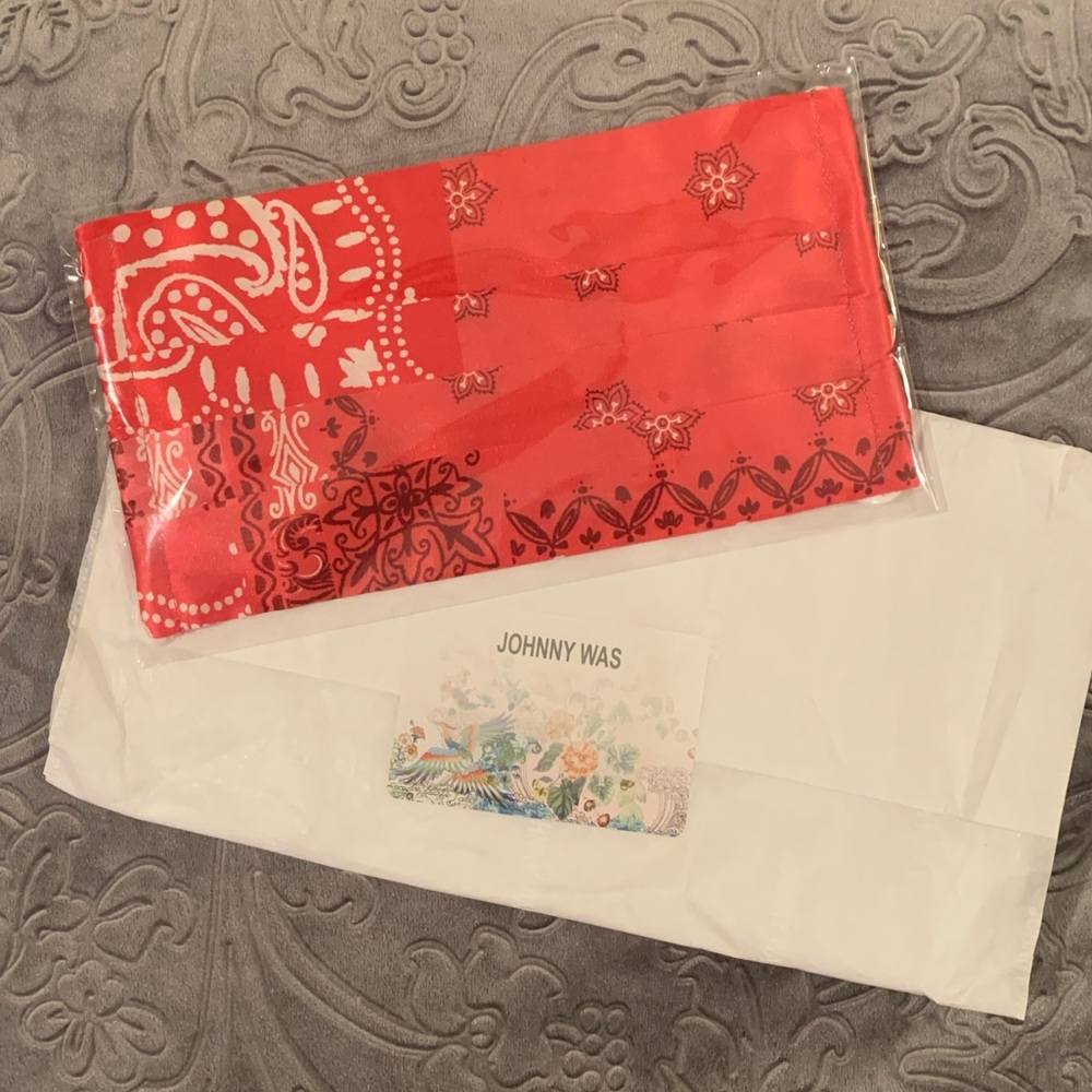 Signature Johnny Was Sateen Mask in hot pink/red